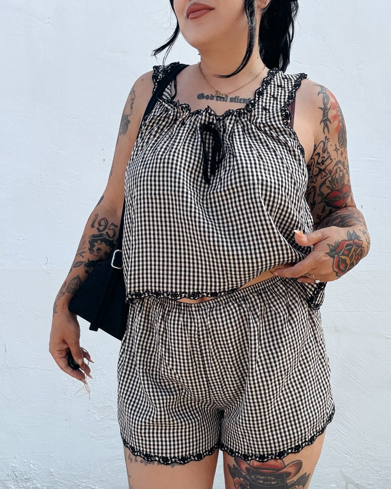 Gingham Embroidered Shorts - Black