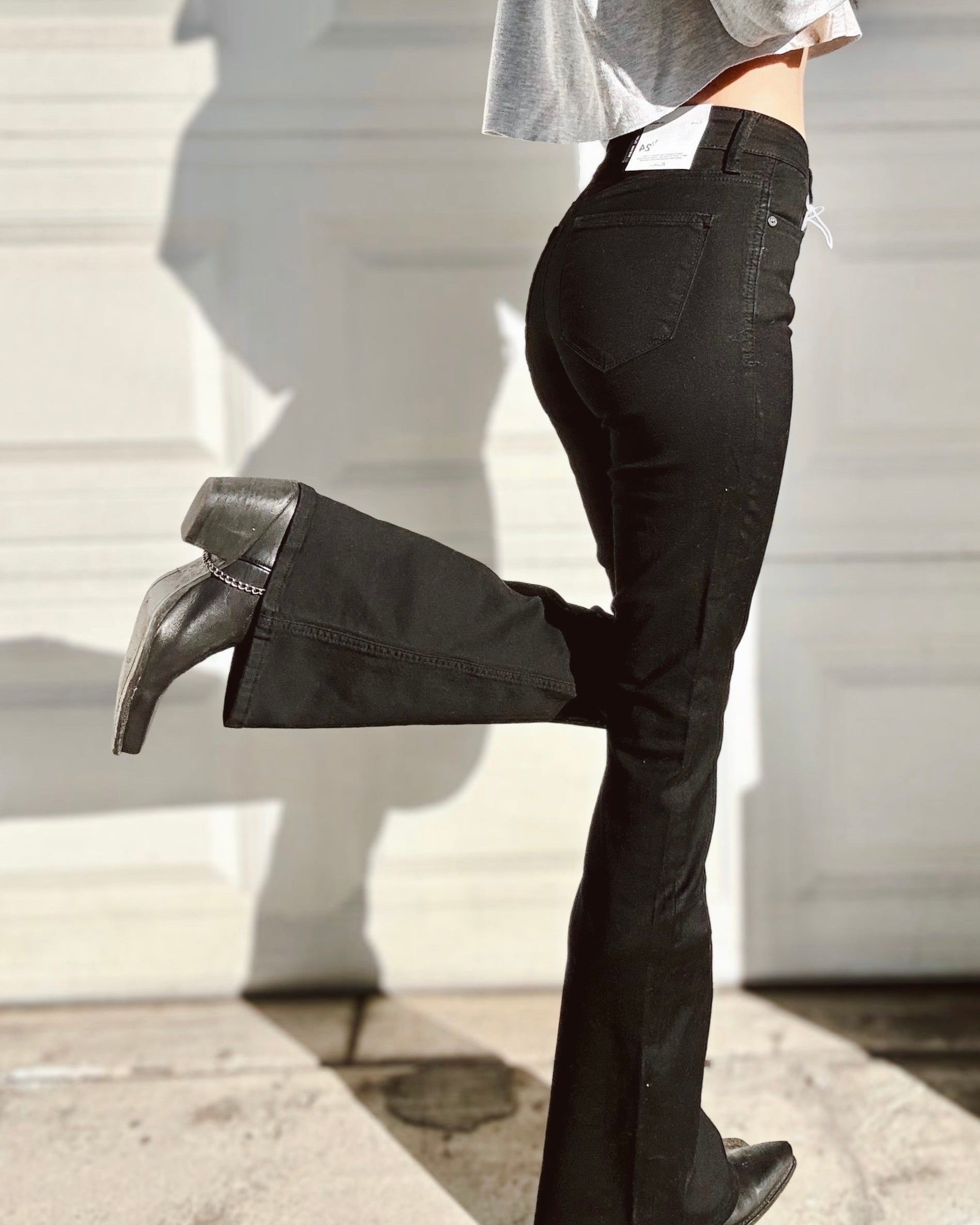 Classic Bootcut Jeans - Black