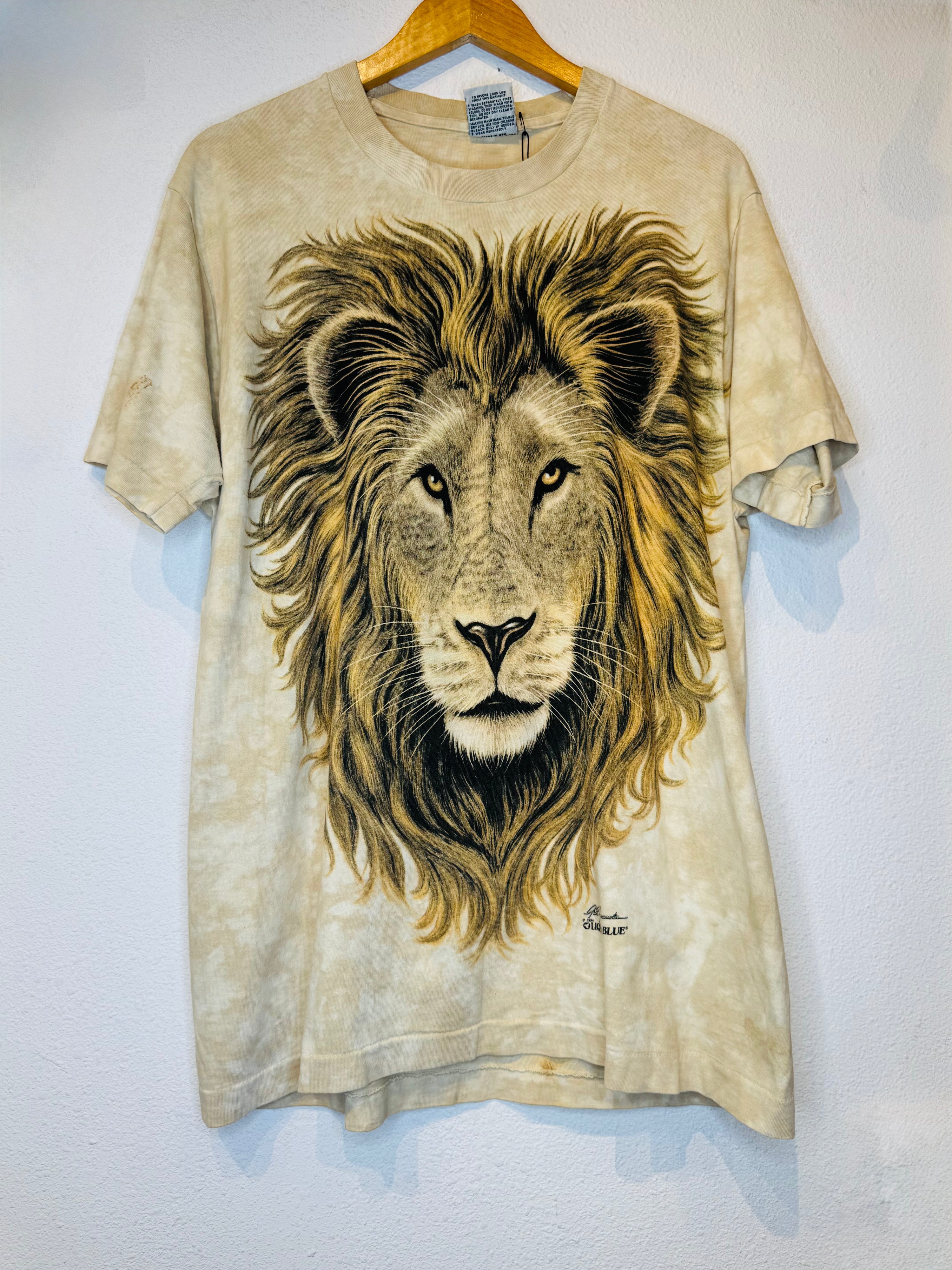 African Lion Vintage tee