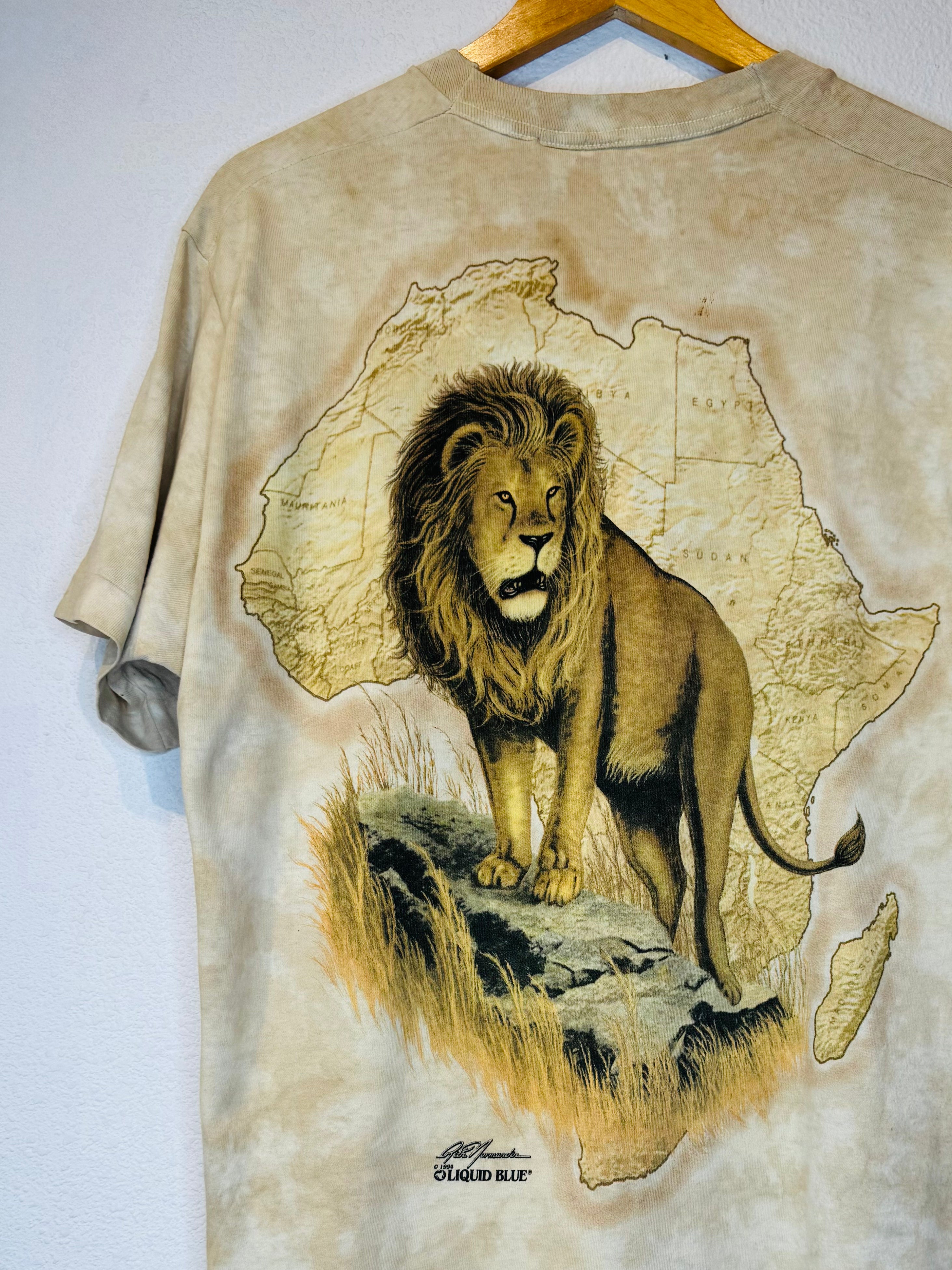 African Lion Vintage tee
