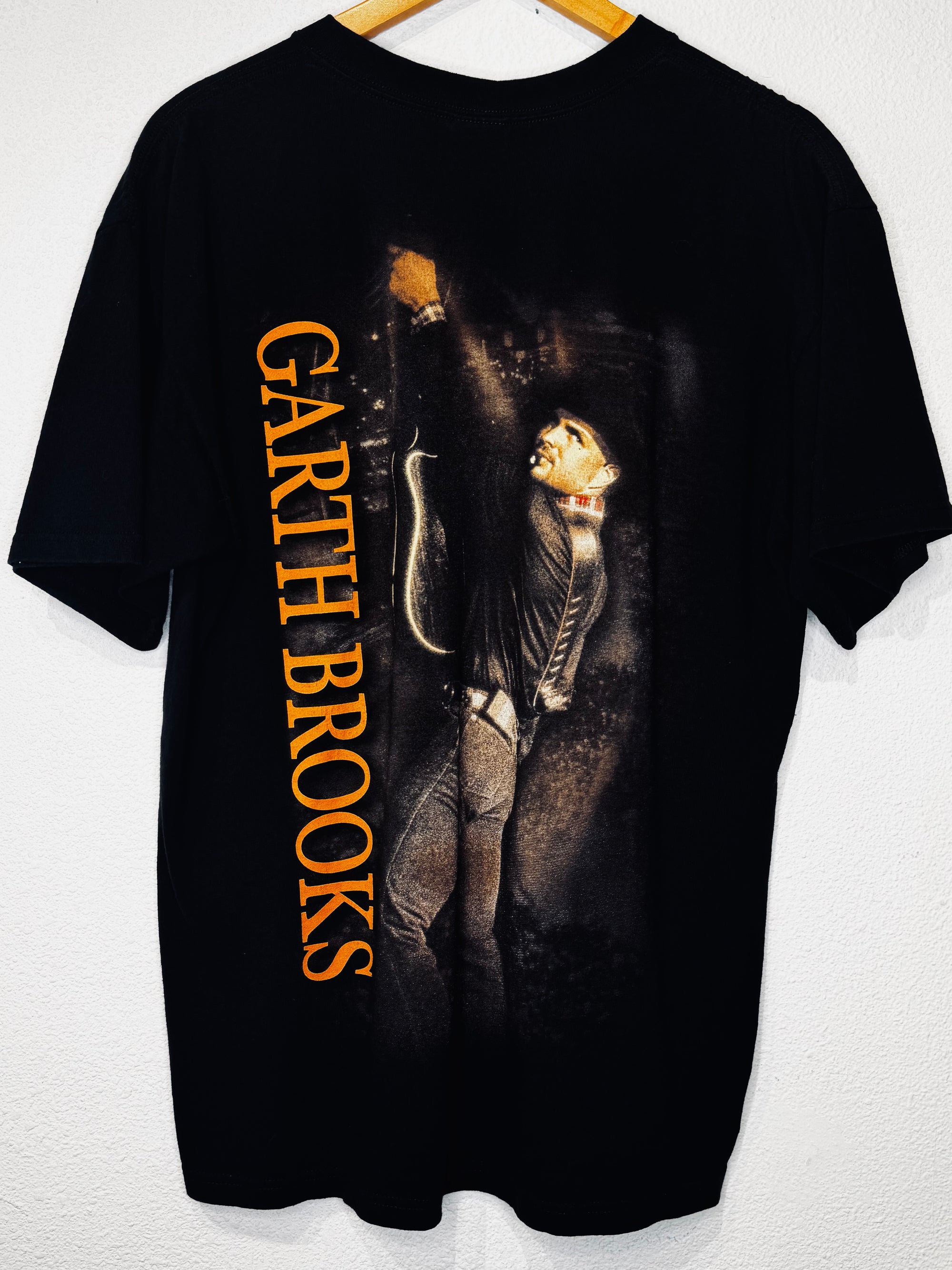 Garth Brooks '08 Vintage Tee