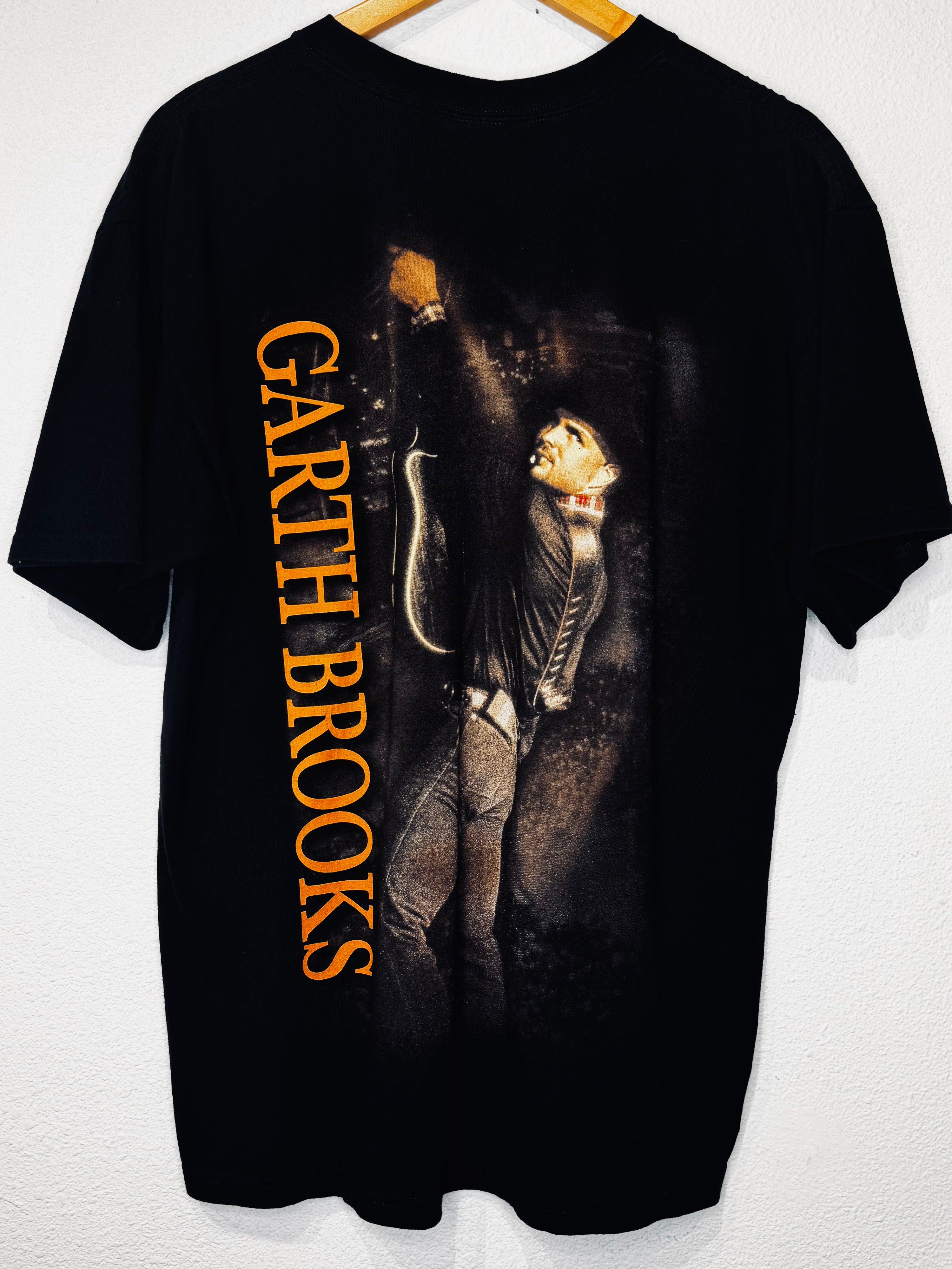 Garth Brooks '08 Vintage Tee