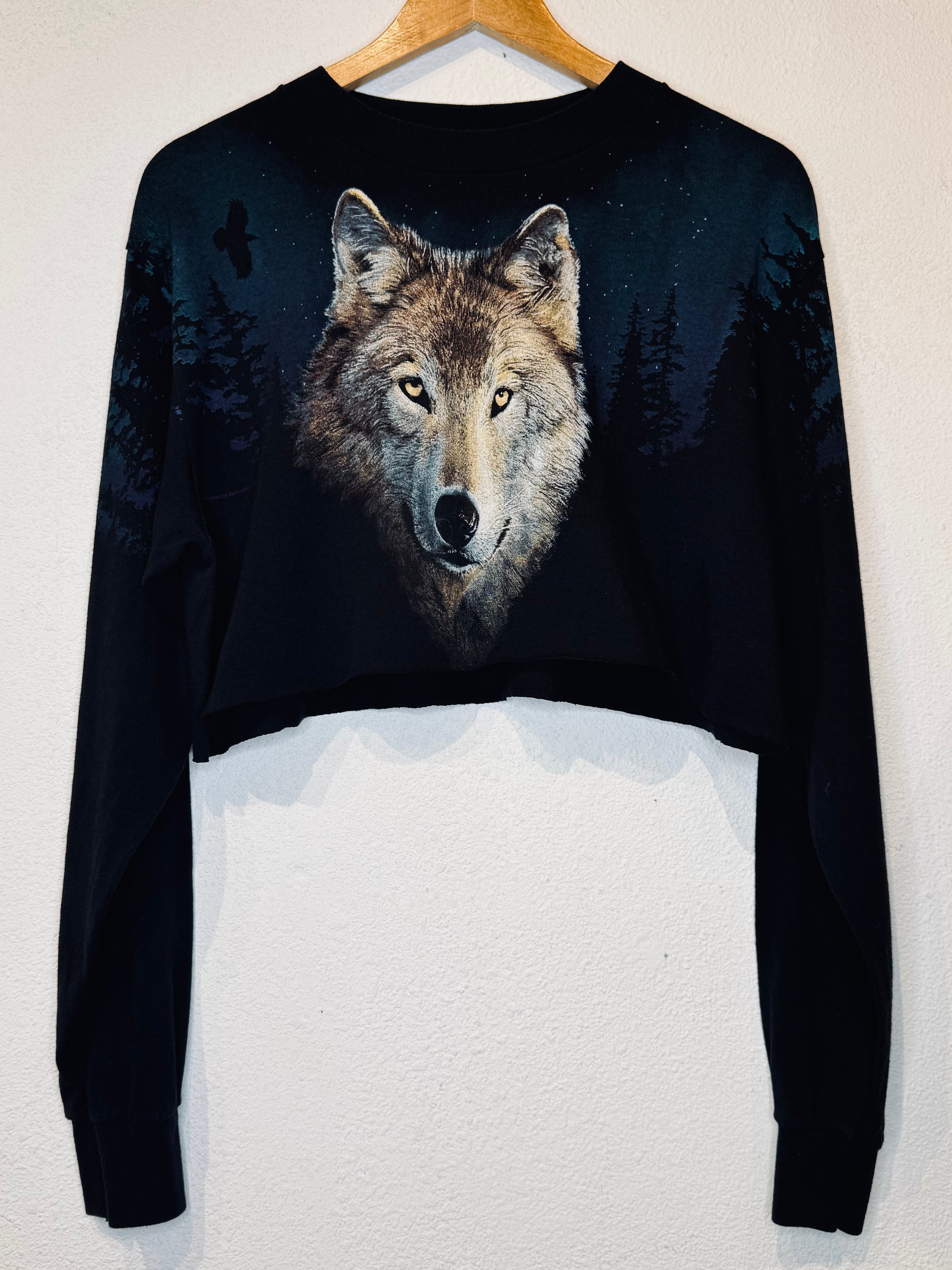 Wolf Moonlight Vintage Crop Long Sleeve