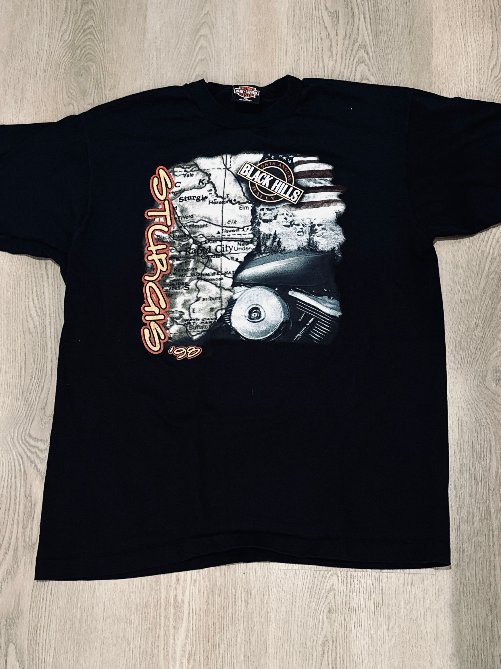 Harley Sturgis Black Hills '98 Vintage Tee