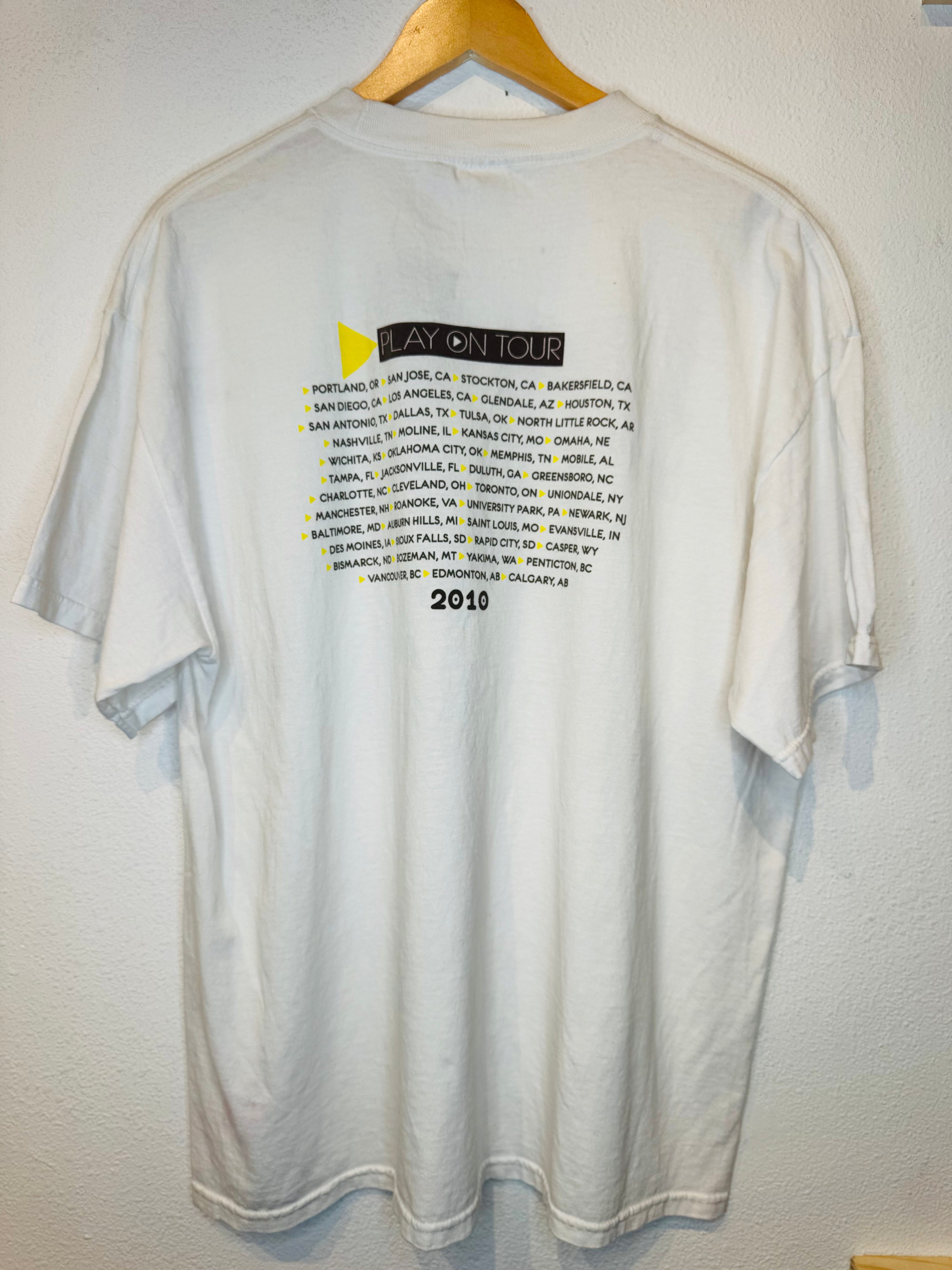 Carrie Underwood Play Vintage Tee
