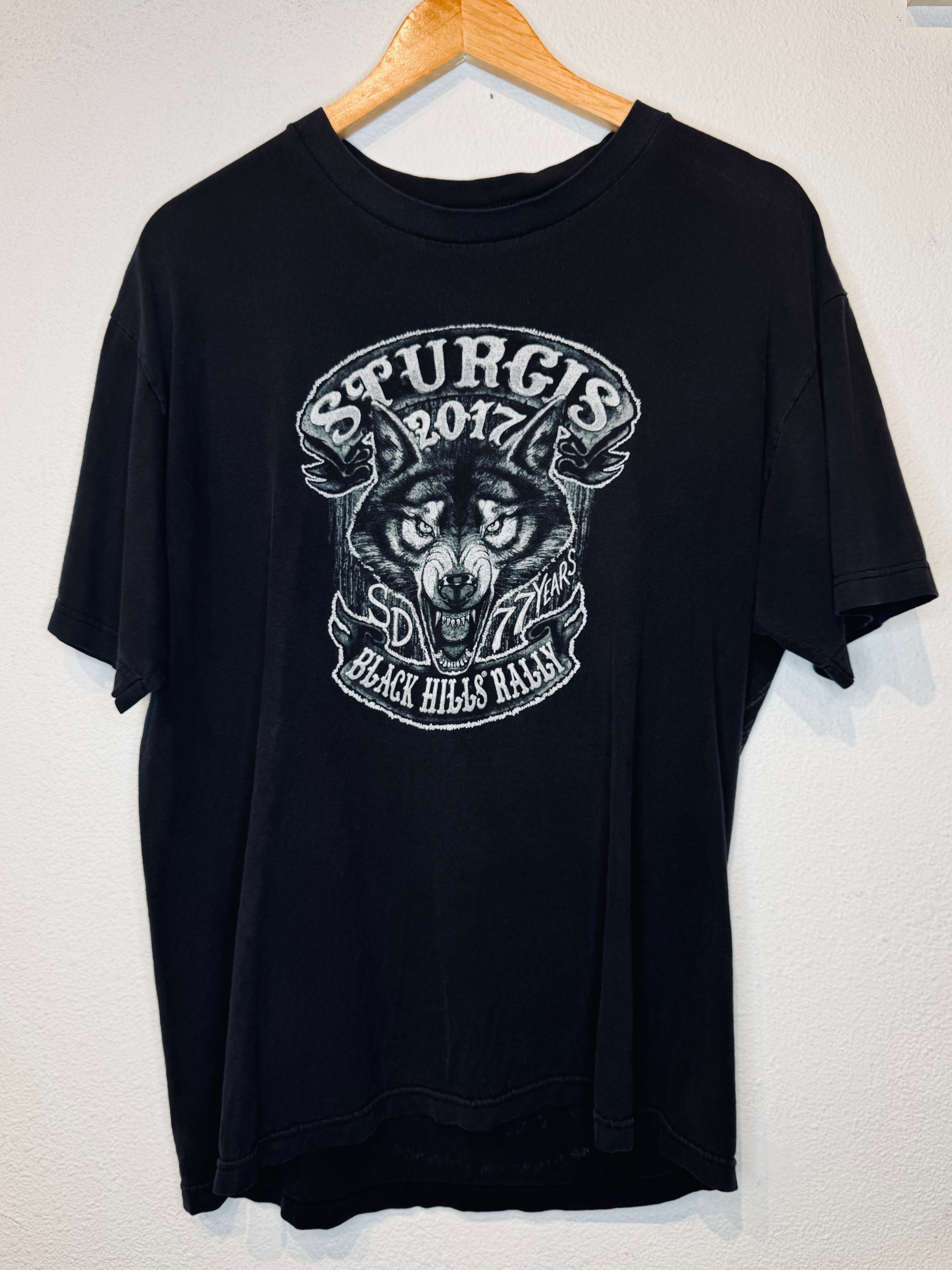 Sturgis Wolf Vintage Tee