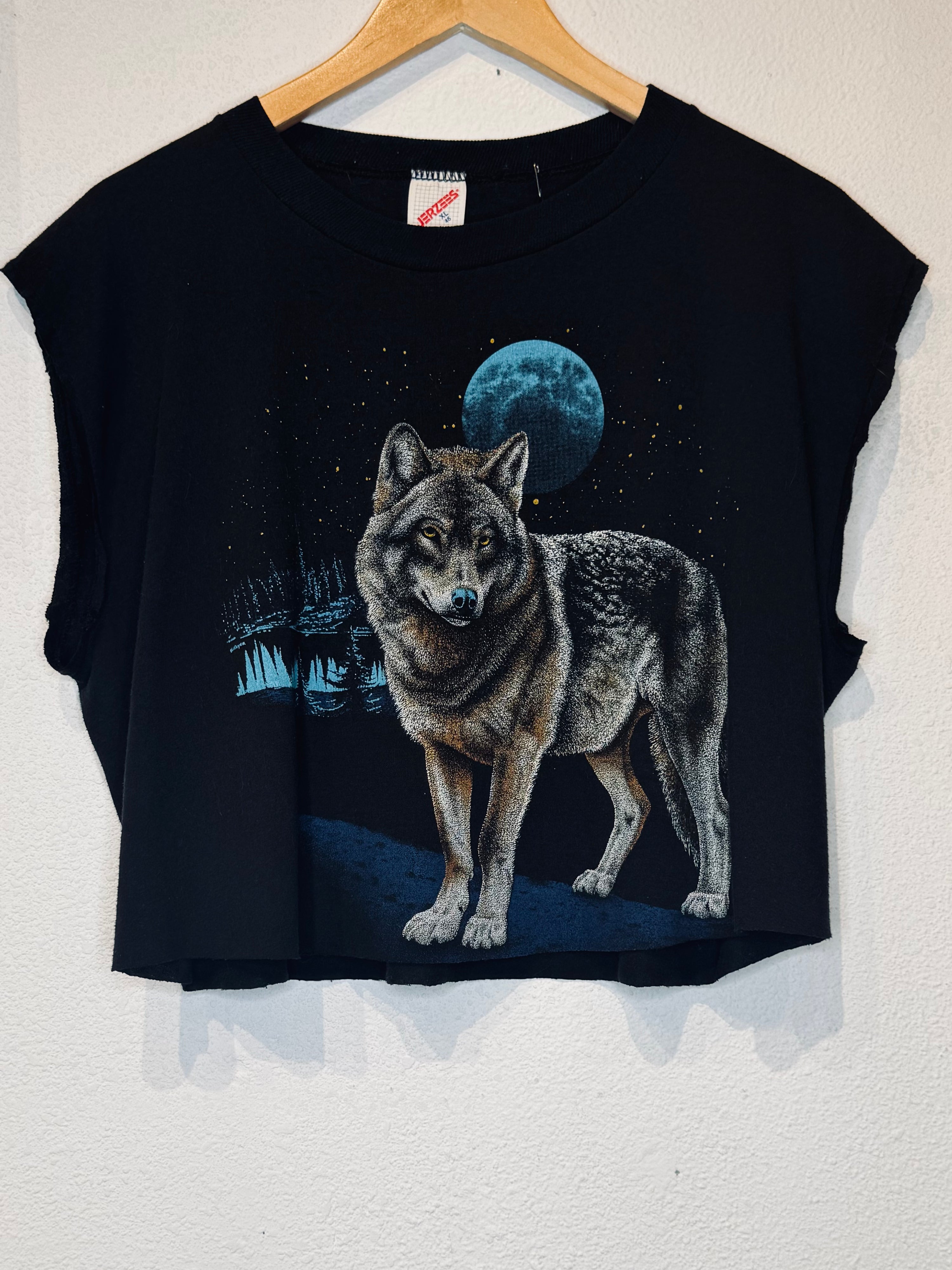 Wolf Moon Vintage Crop Tank
