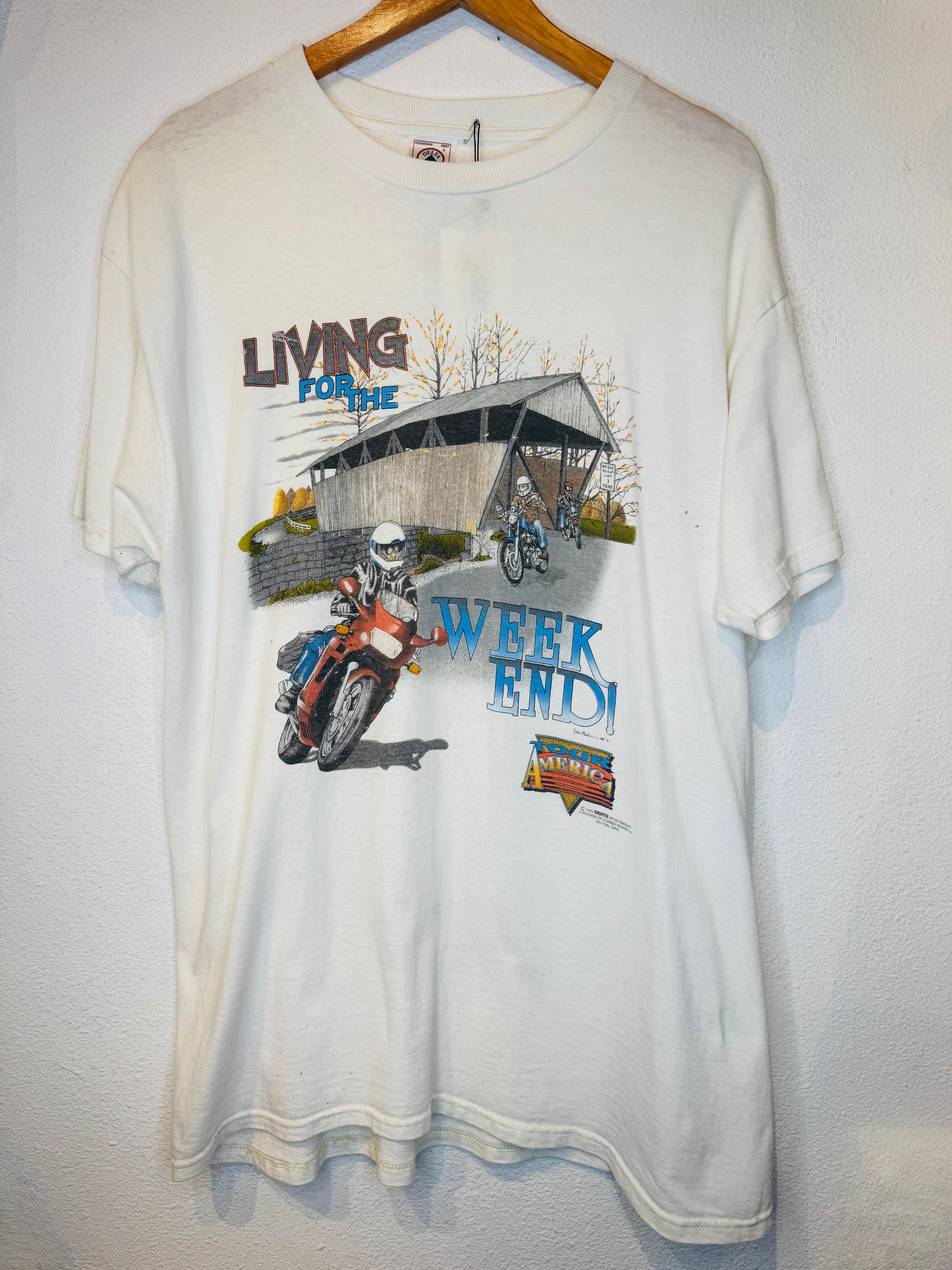 Living For the Weekend Vintage Tee