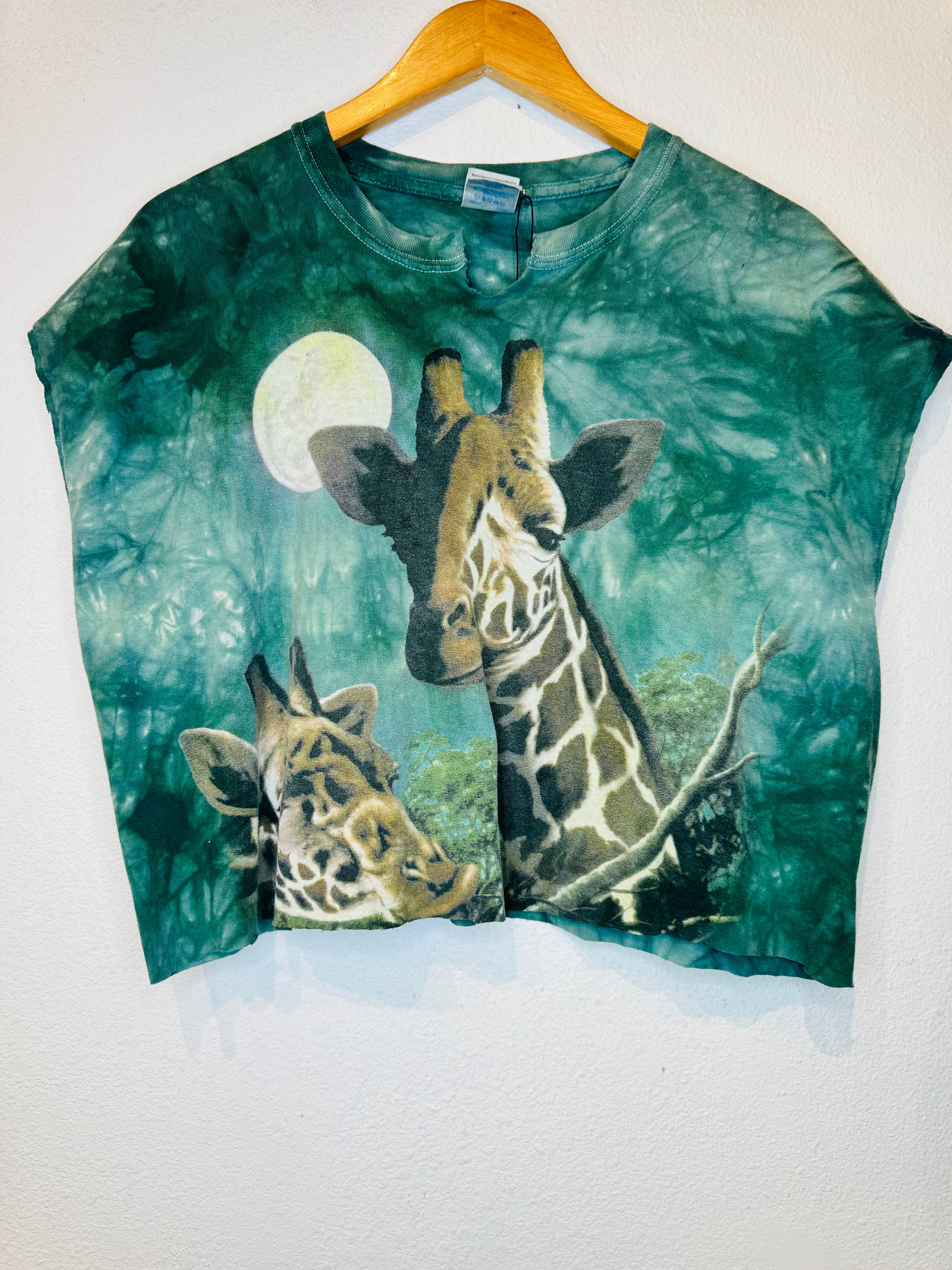 Giraffe Vintage Crop Tank