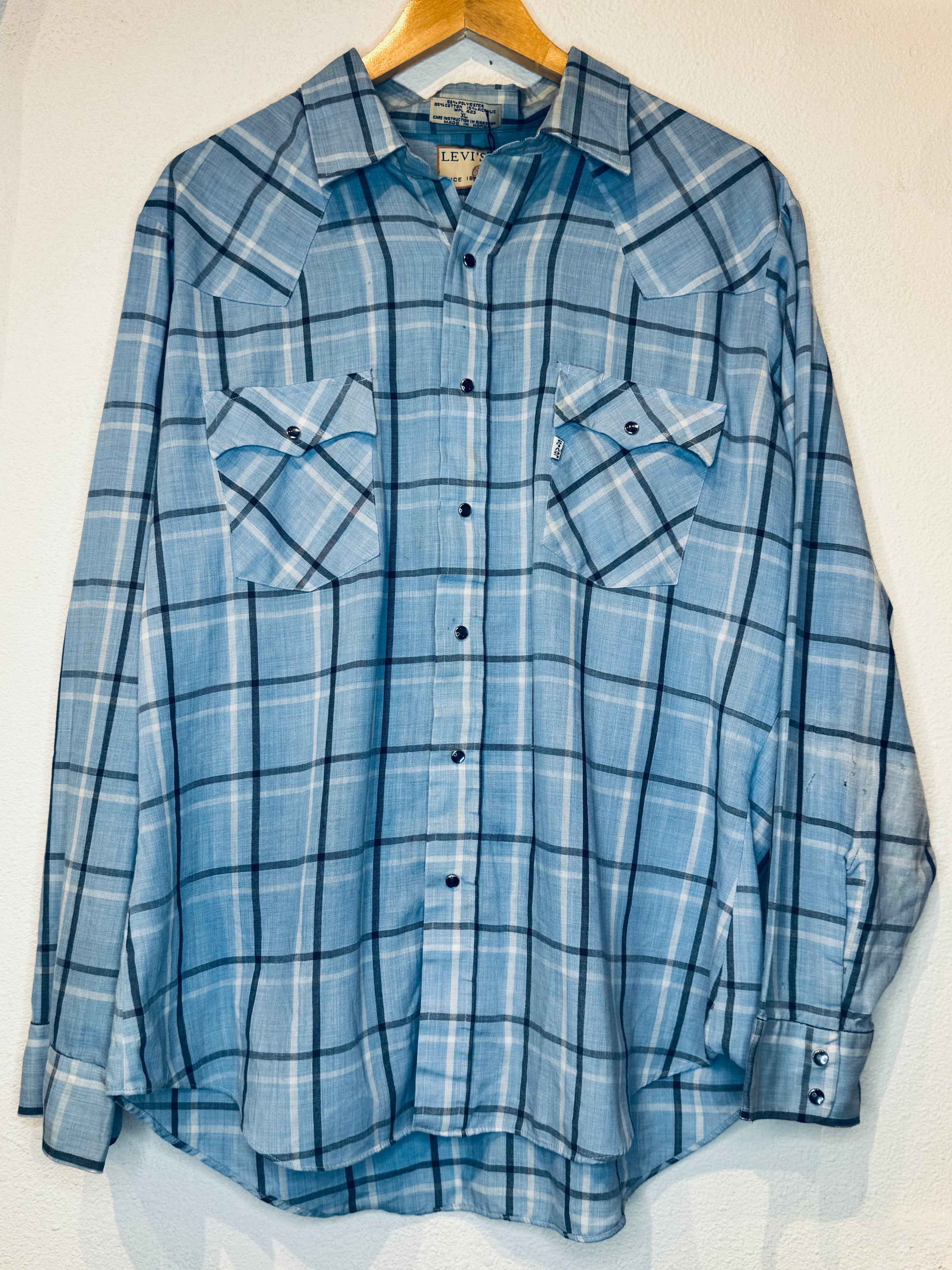 Levis Blue Vintage Pearl Snap