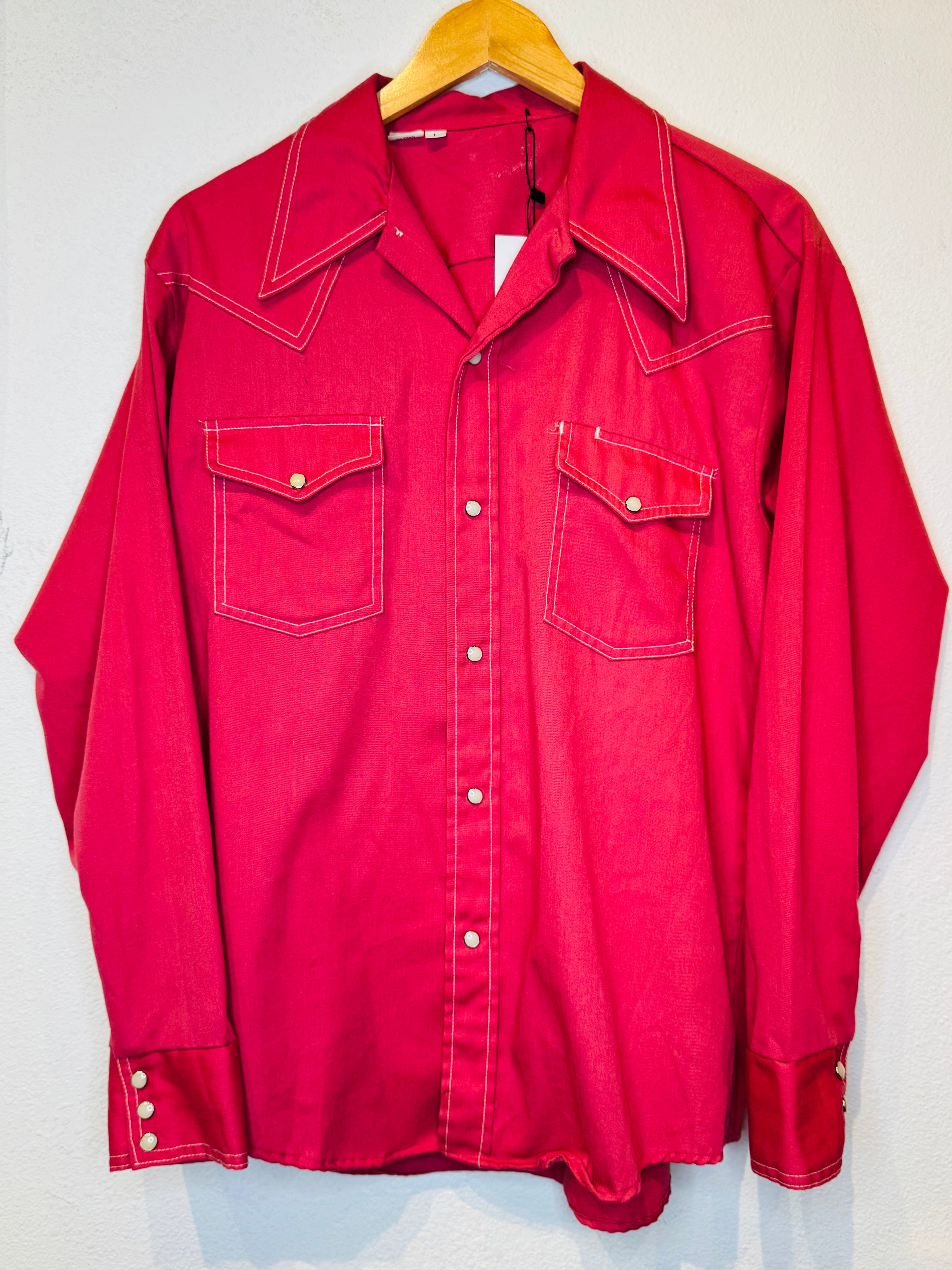 Red Vintage Pearl Snap