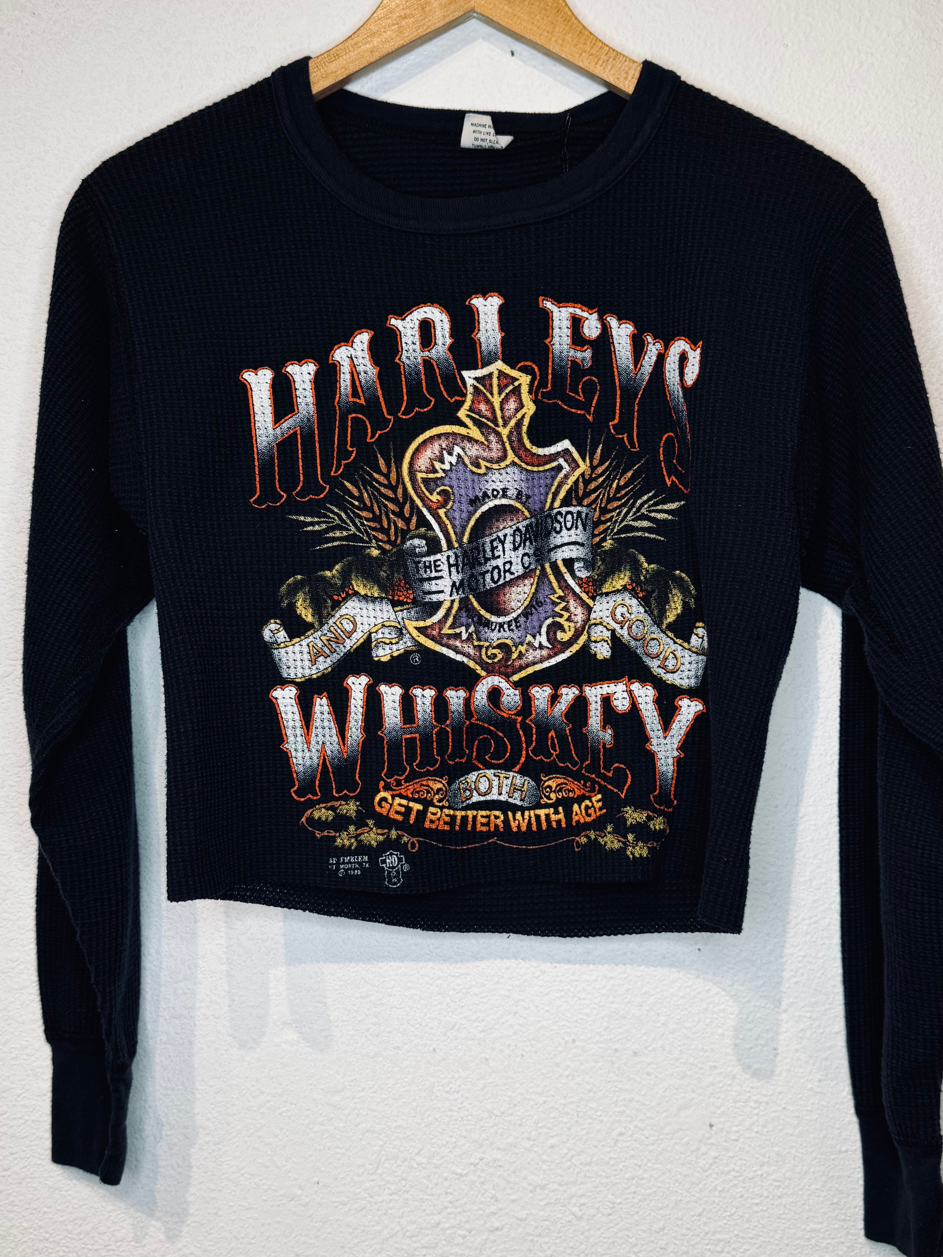 Harleys Whiskey 3D Emblem Vintage Crop Thermal