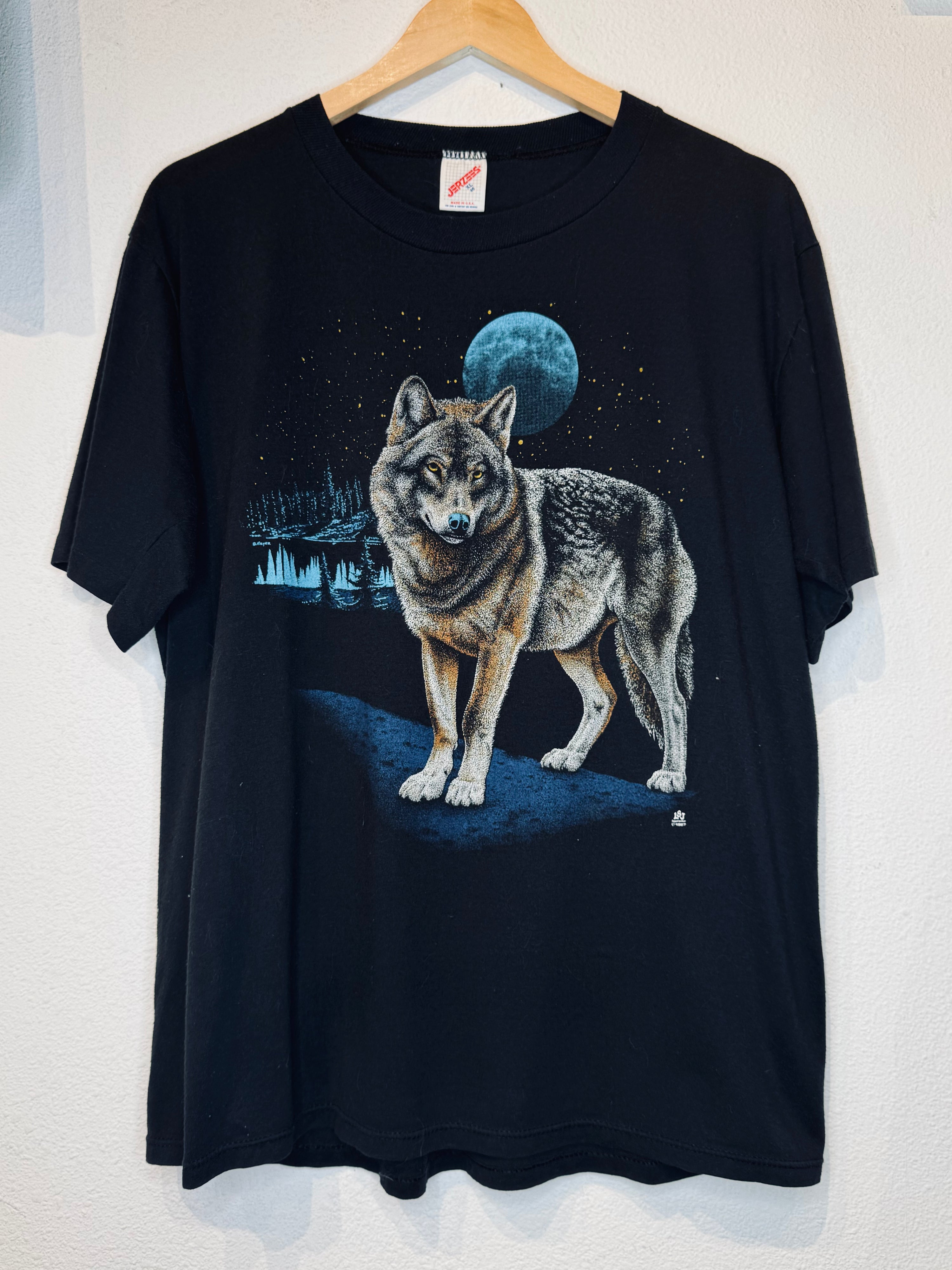 Wolf Moon Vintage Tee