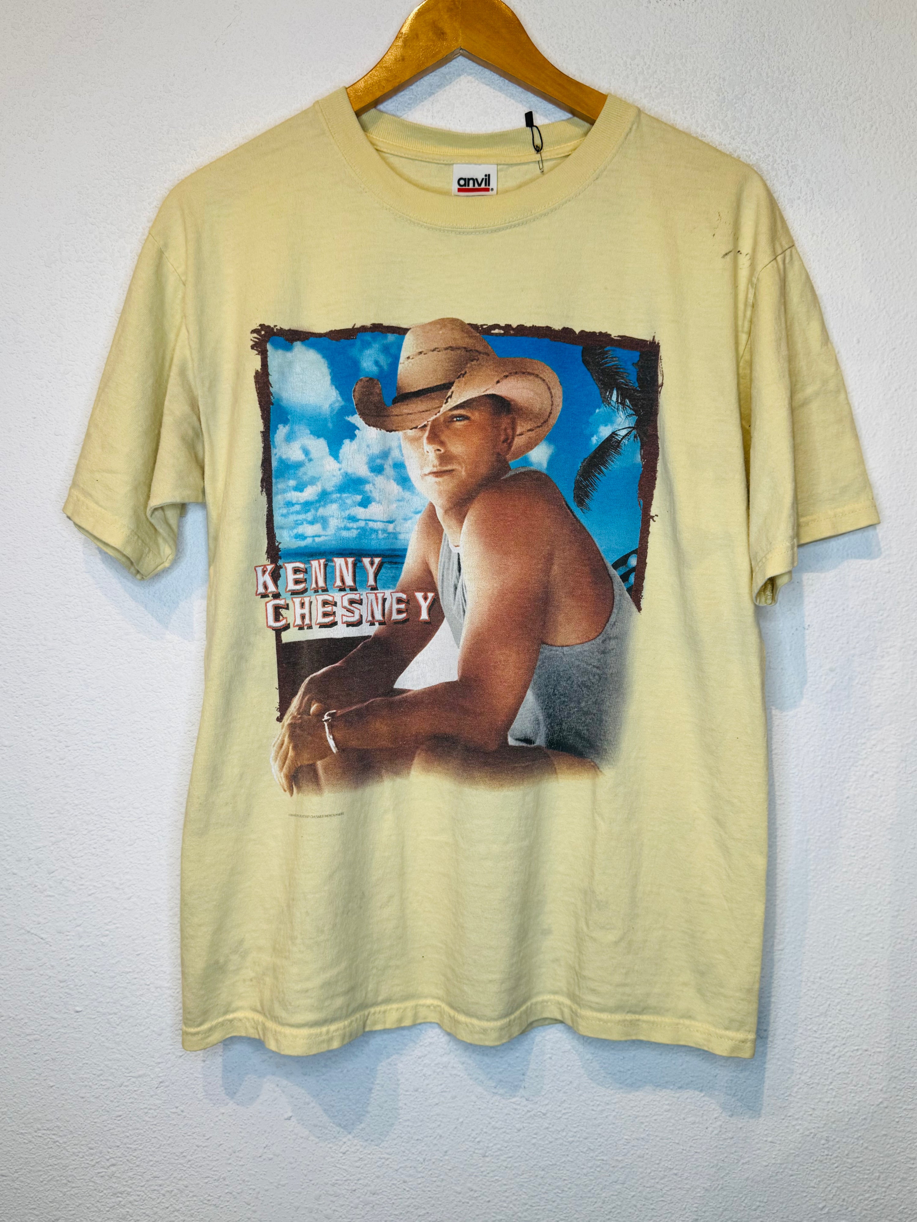 Kenny Chesney '04 Vintage Tee