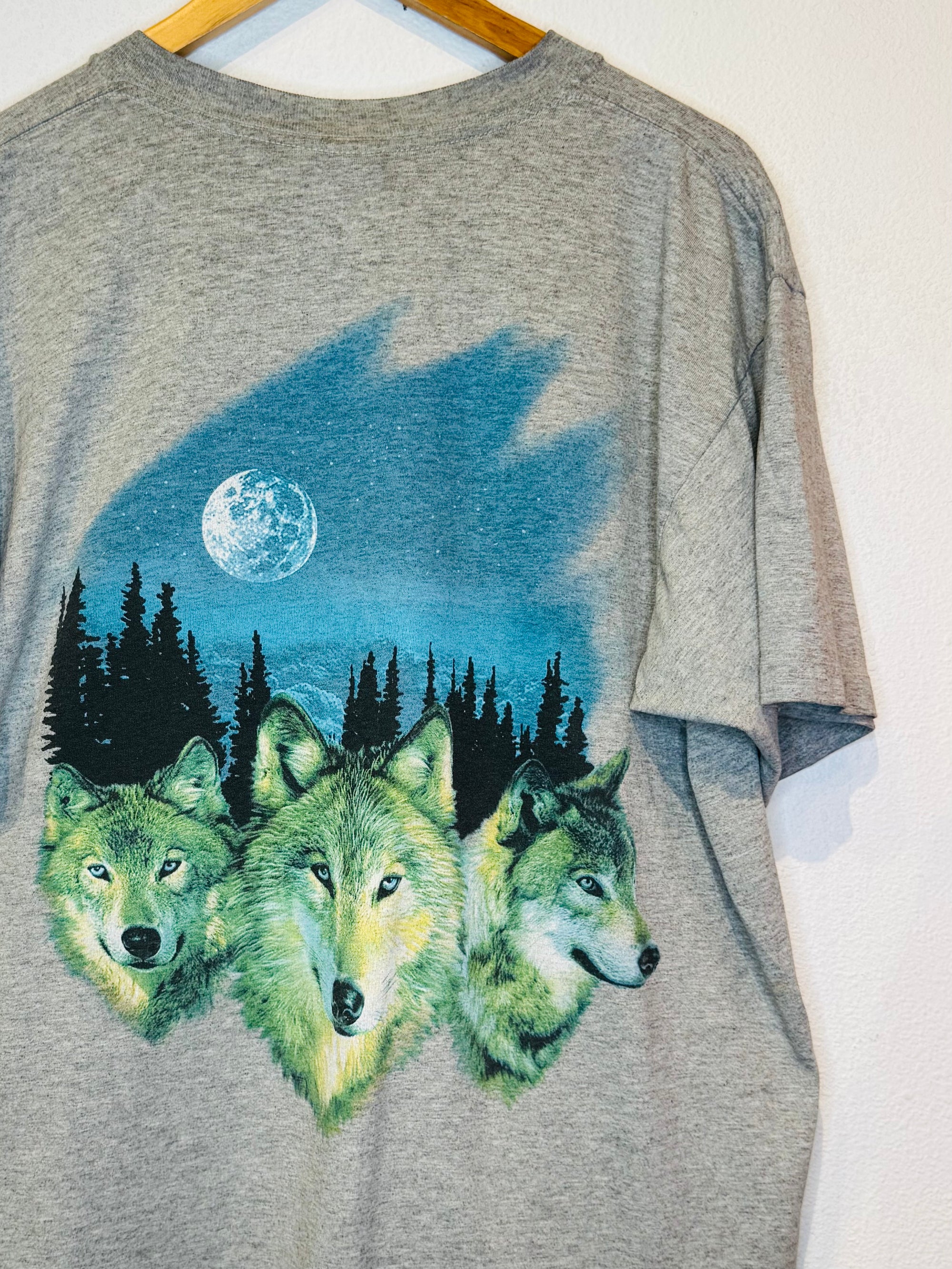 3 Wolves Vintage Tee