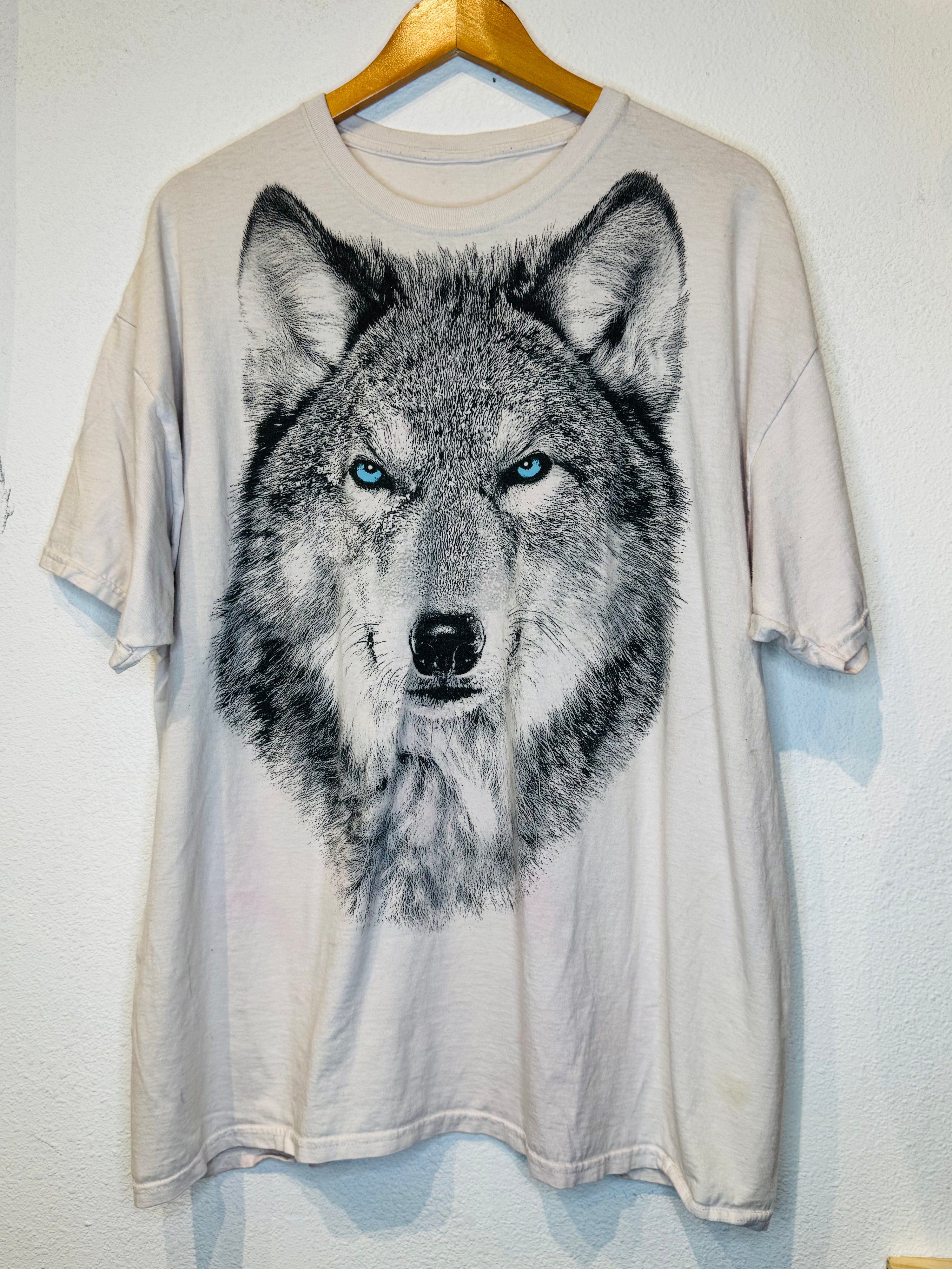 Blue Eye Wolf Vintage Tee