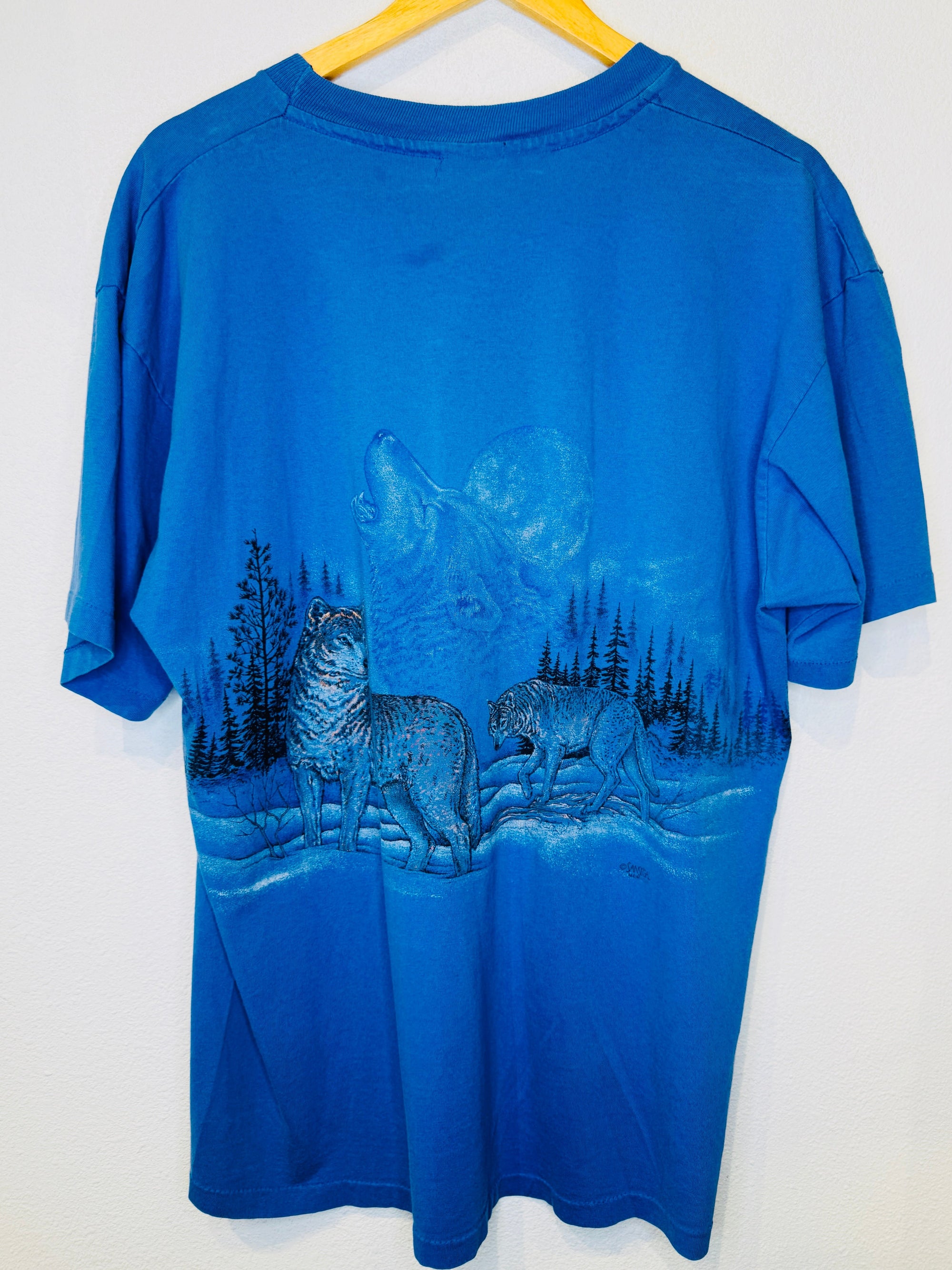 Wolf Howl Moon Vintage Tee - Burnout