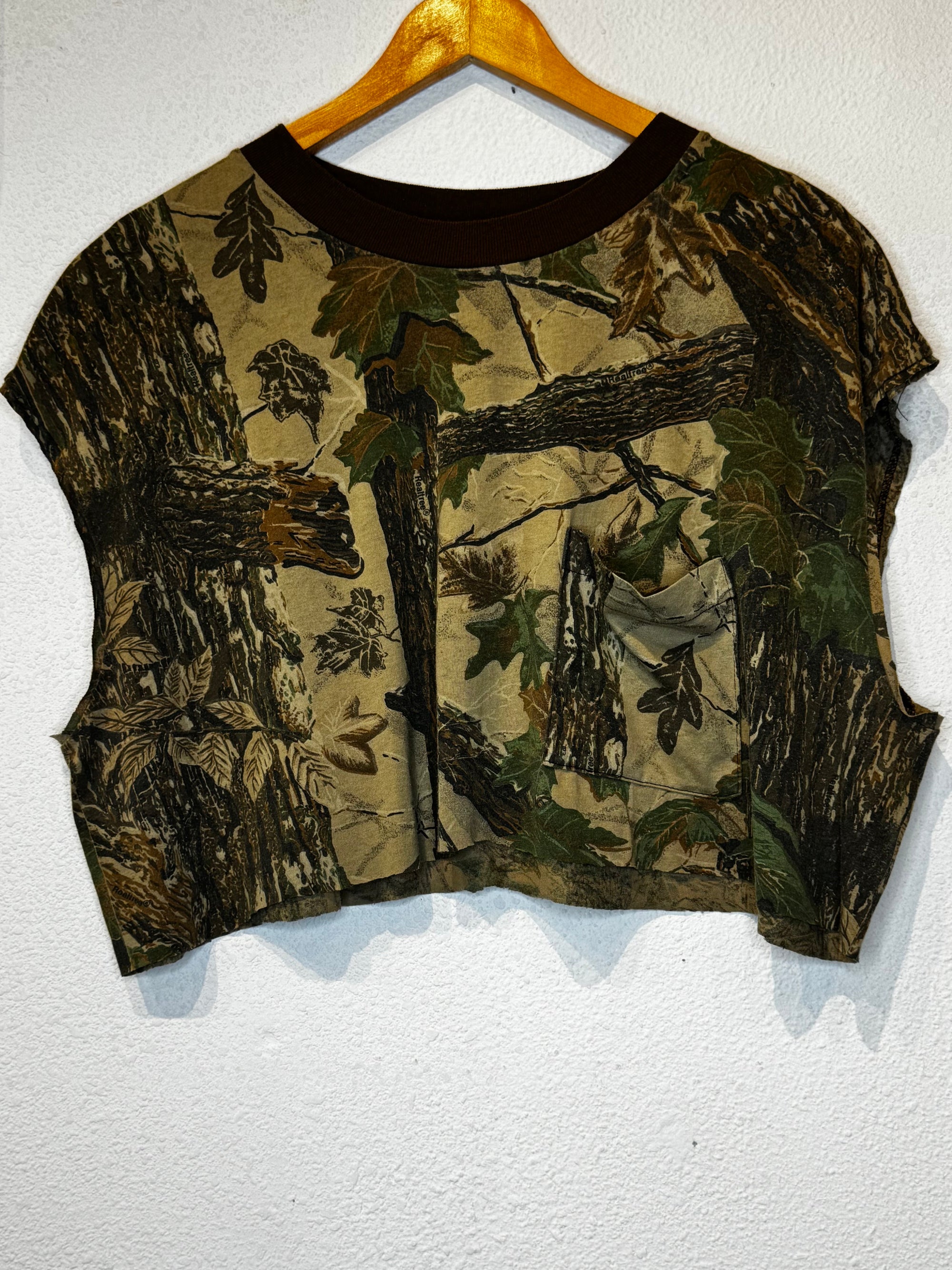 Real Tree Ringer Pocket Vintage Crop Tank