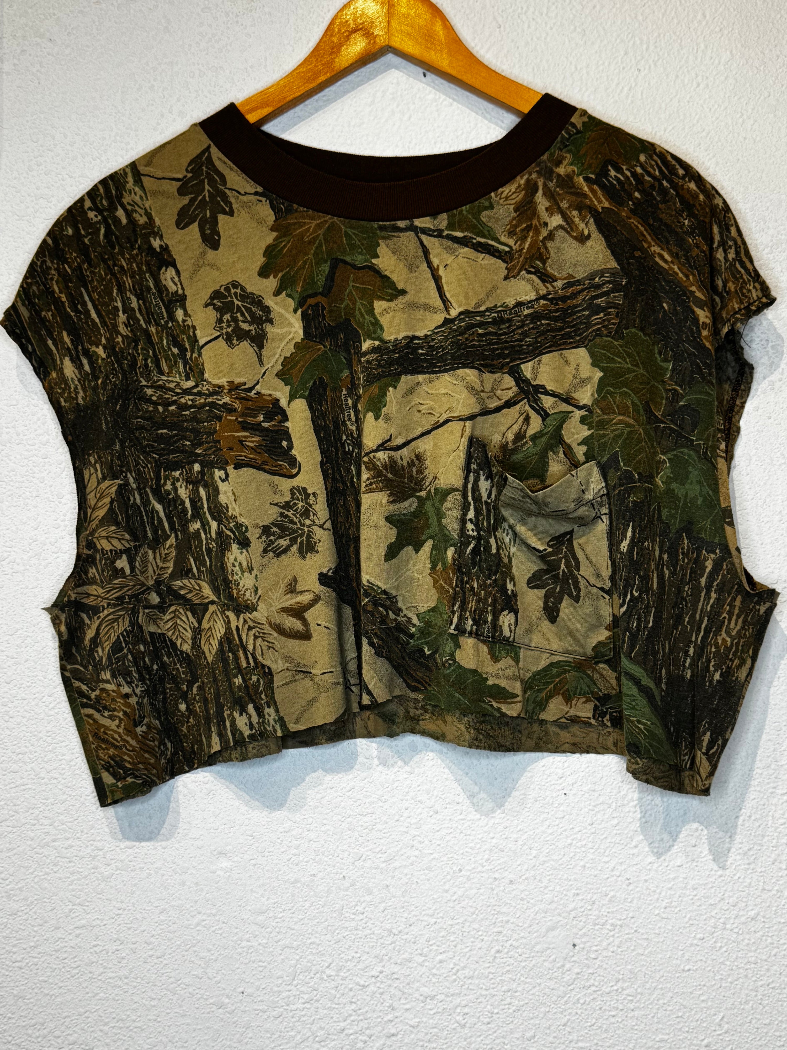 Real Tree Ringer Pocket Vintage Crop Tank