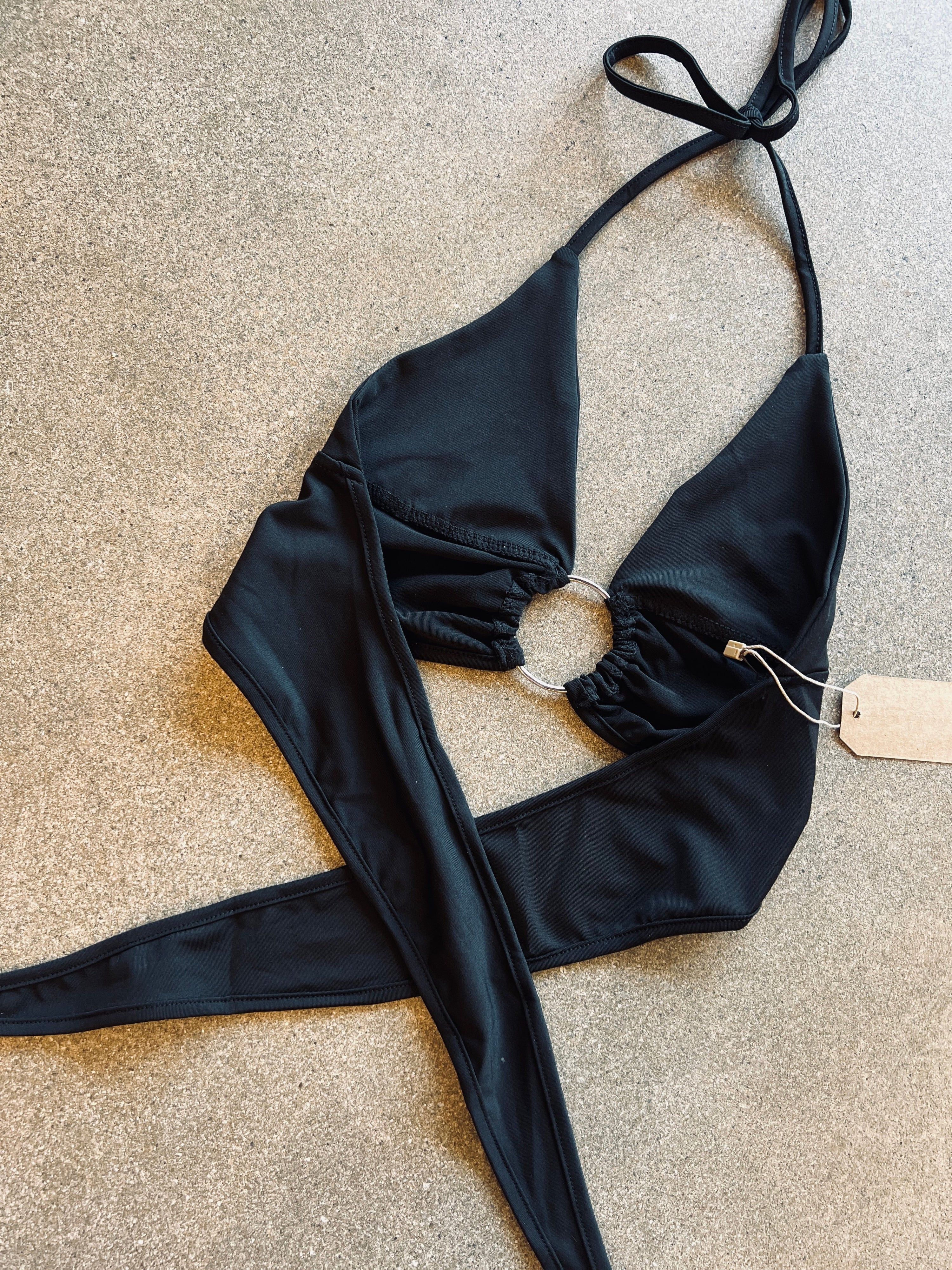 Ring Halter - Black - Burnout