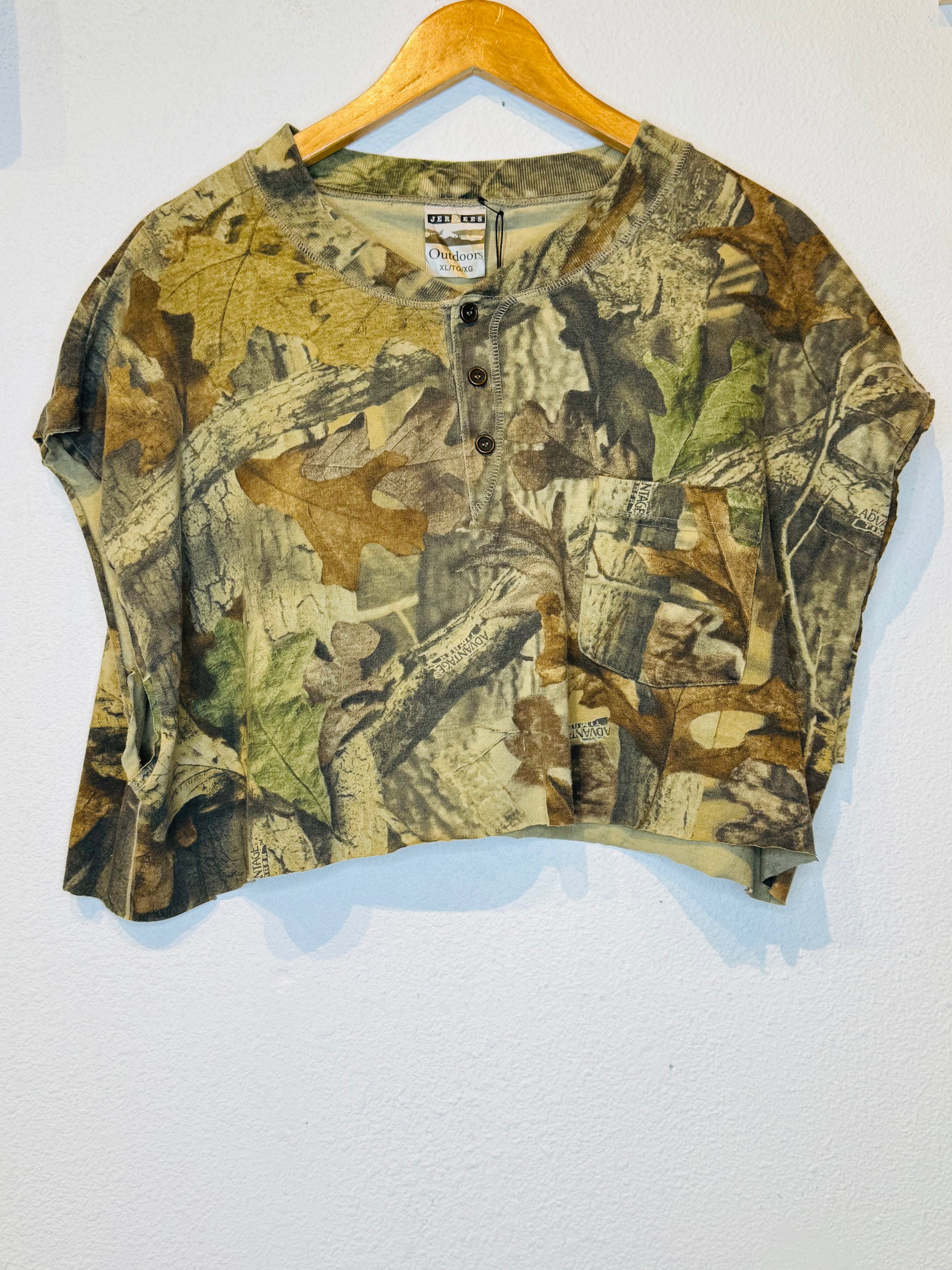 Outdoors Camo Vintage Crop Tank