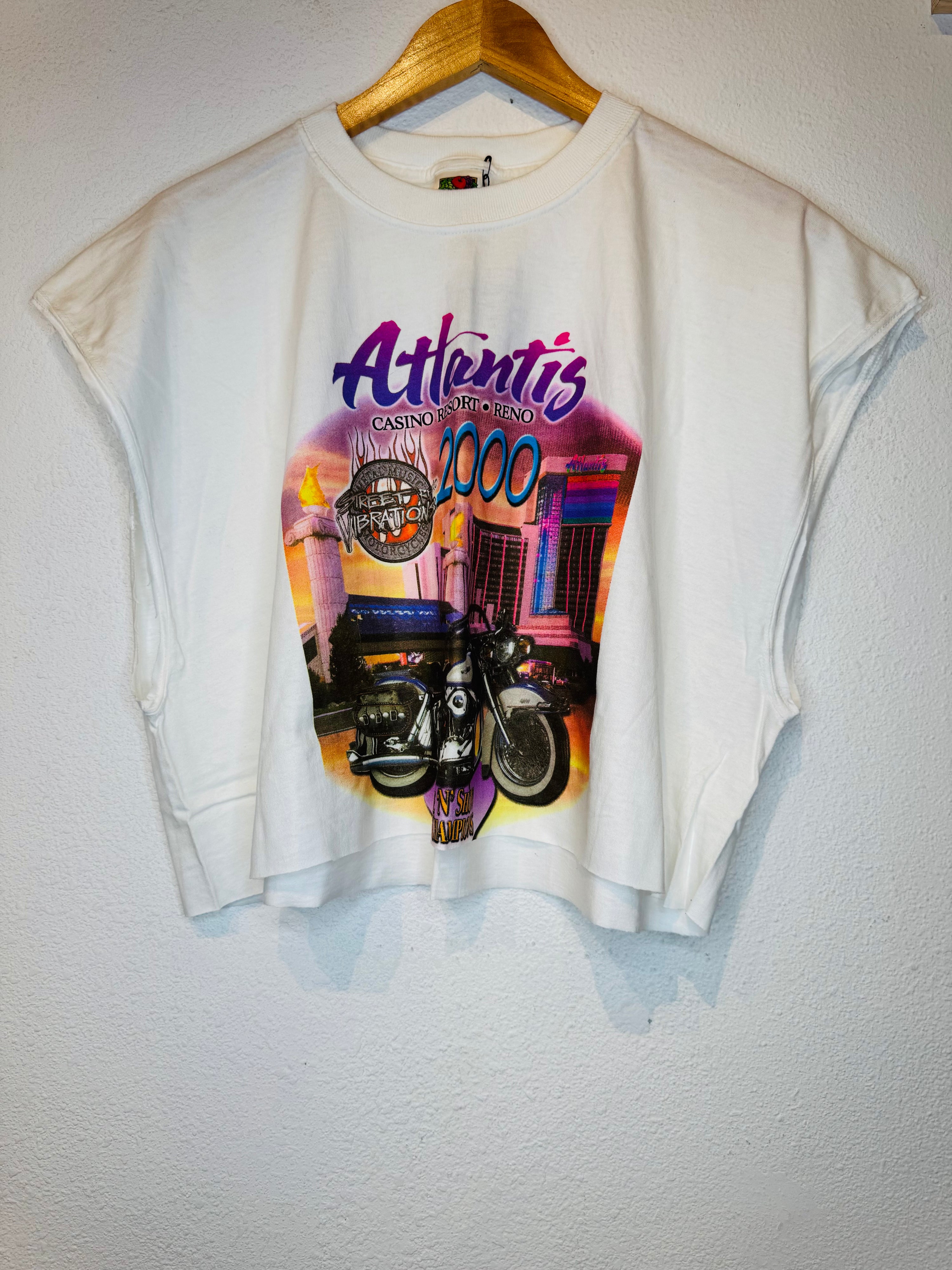 Atlantis Casino Vintage Crop Tank