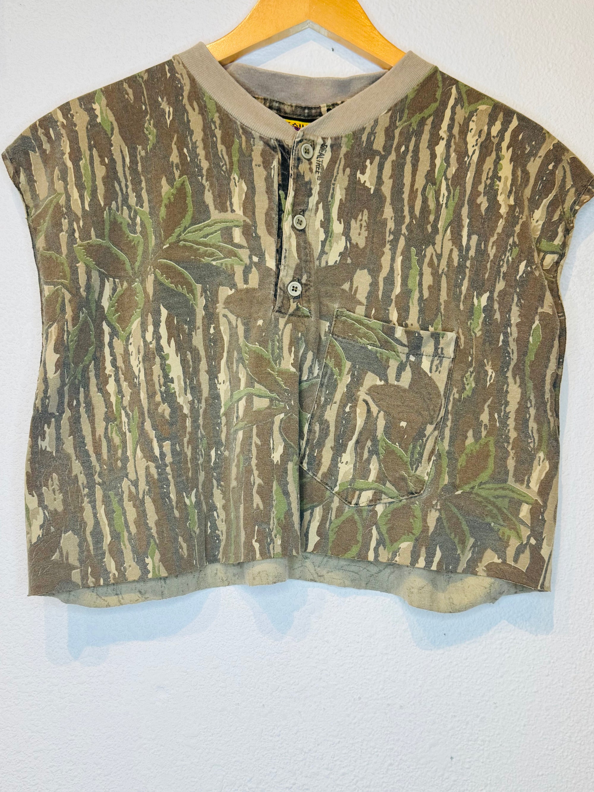 Button Tree Camo Vintage Crop Tank