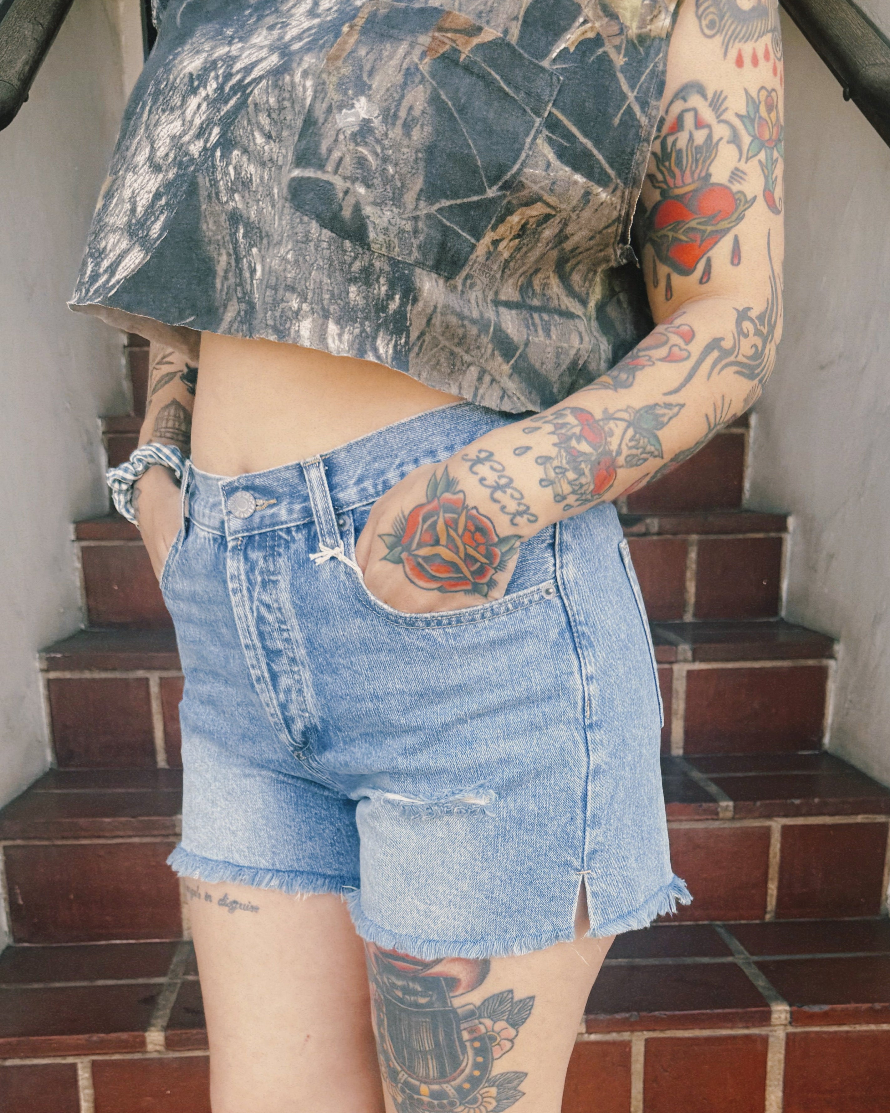 Med Wash Denim Shorts - Burnout