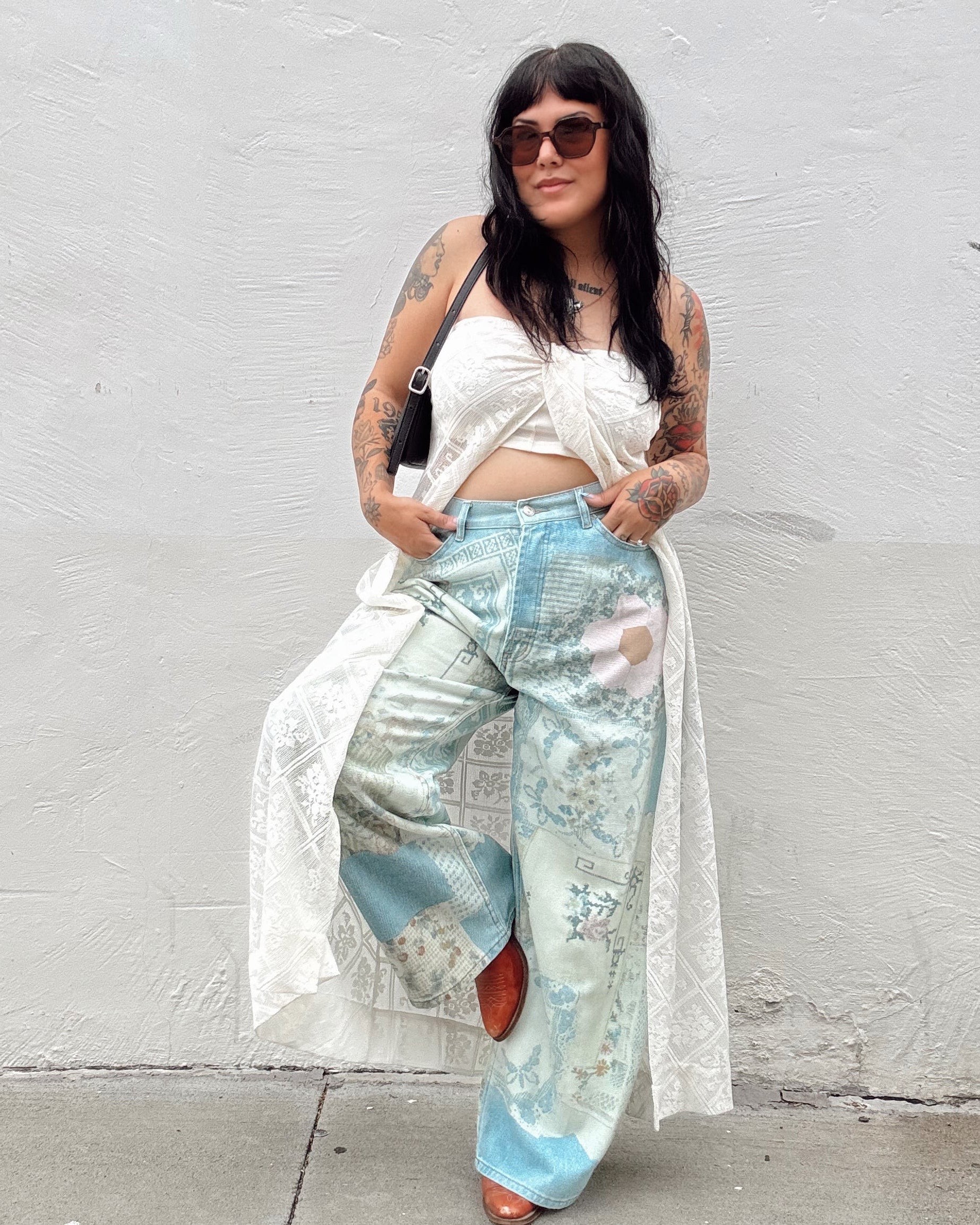 Lace Patchwork Barrel Jeans