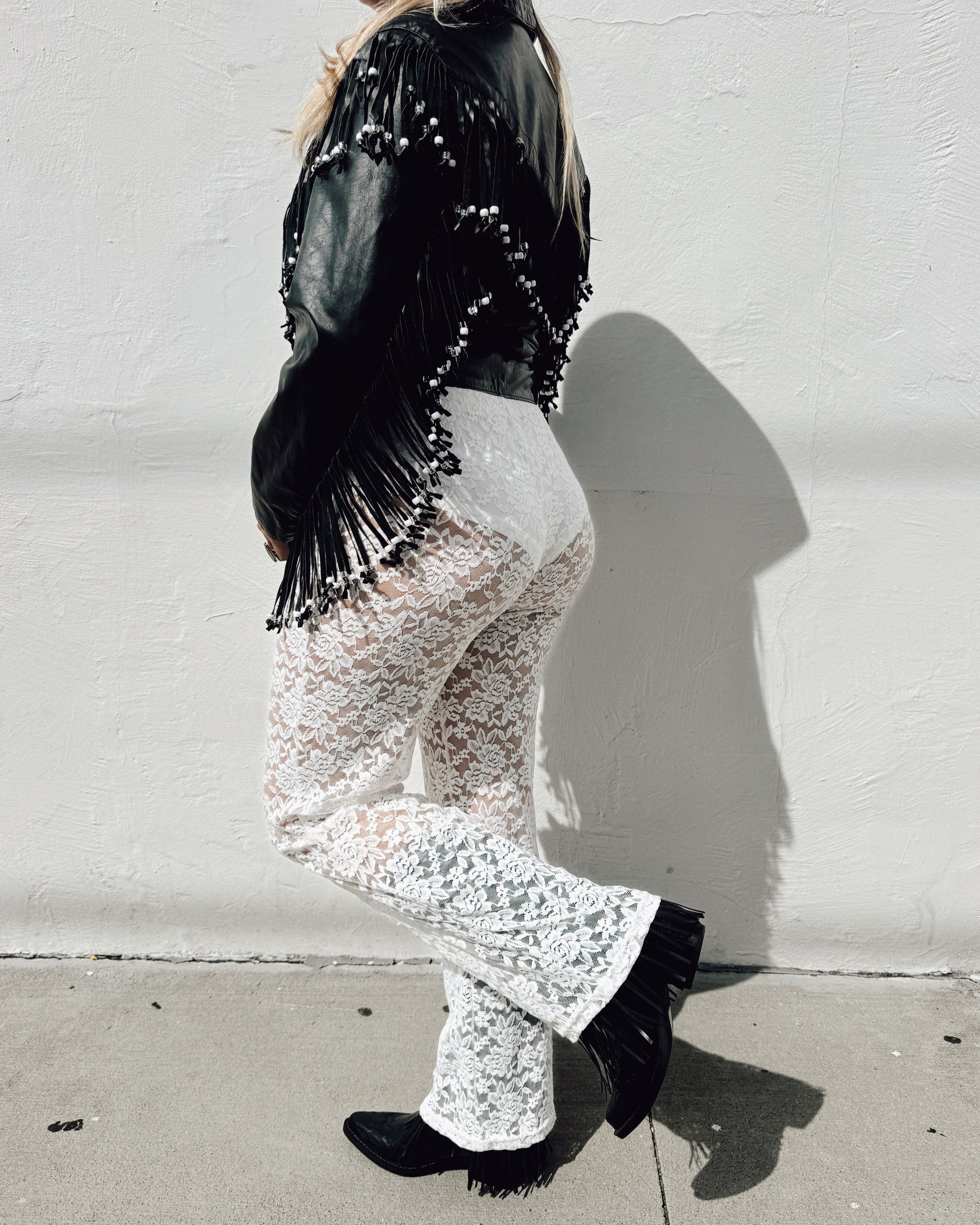 Lace Flare - White - Burnout