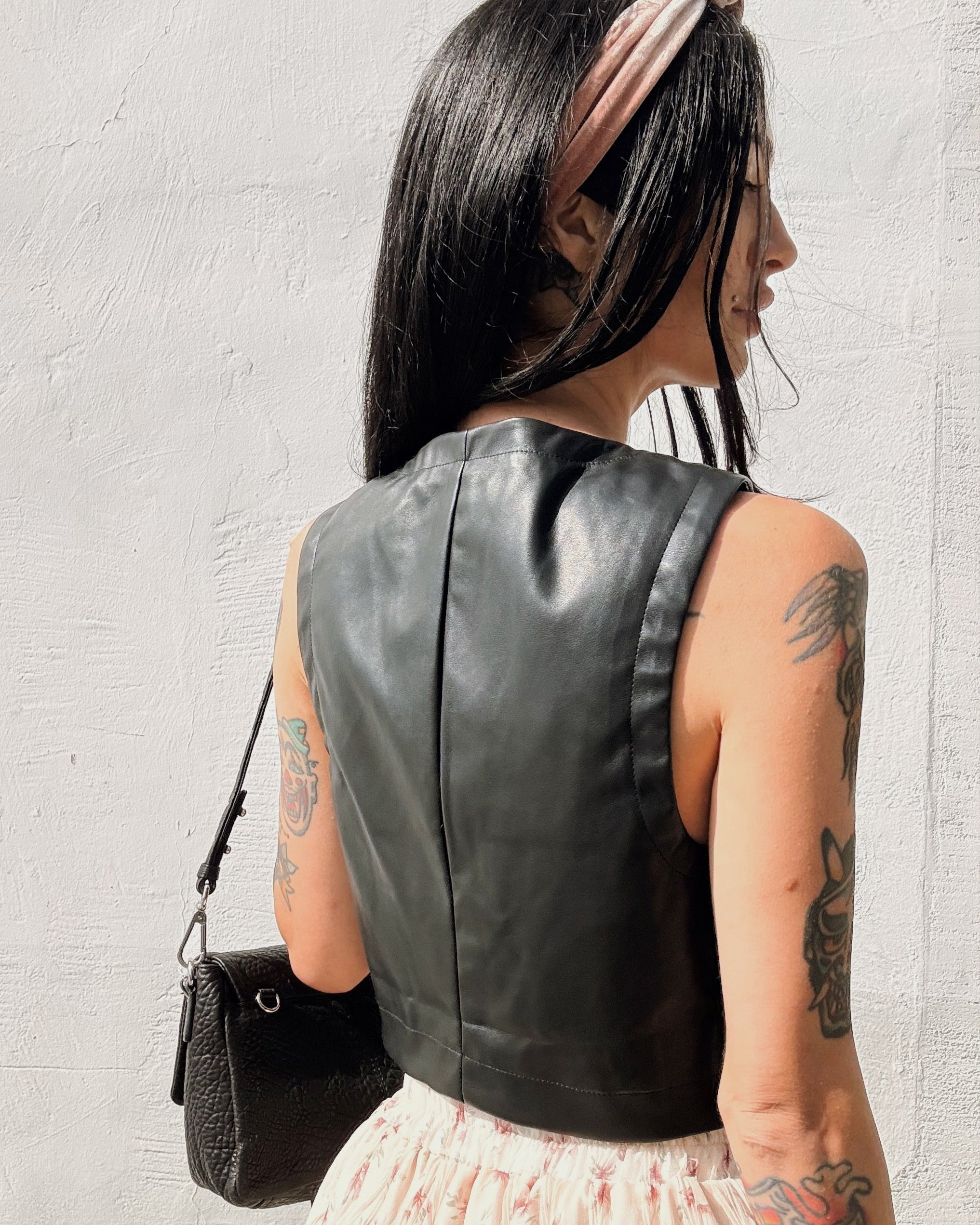 Leather Vest - Black - Burnout