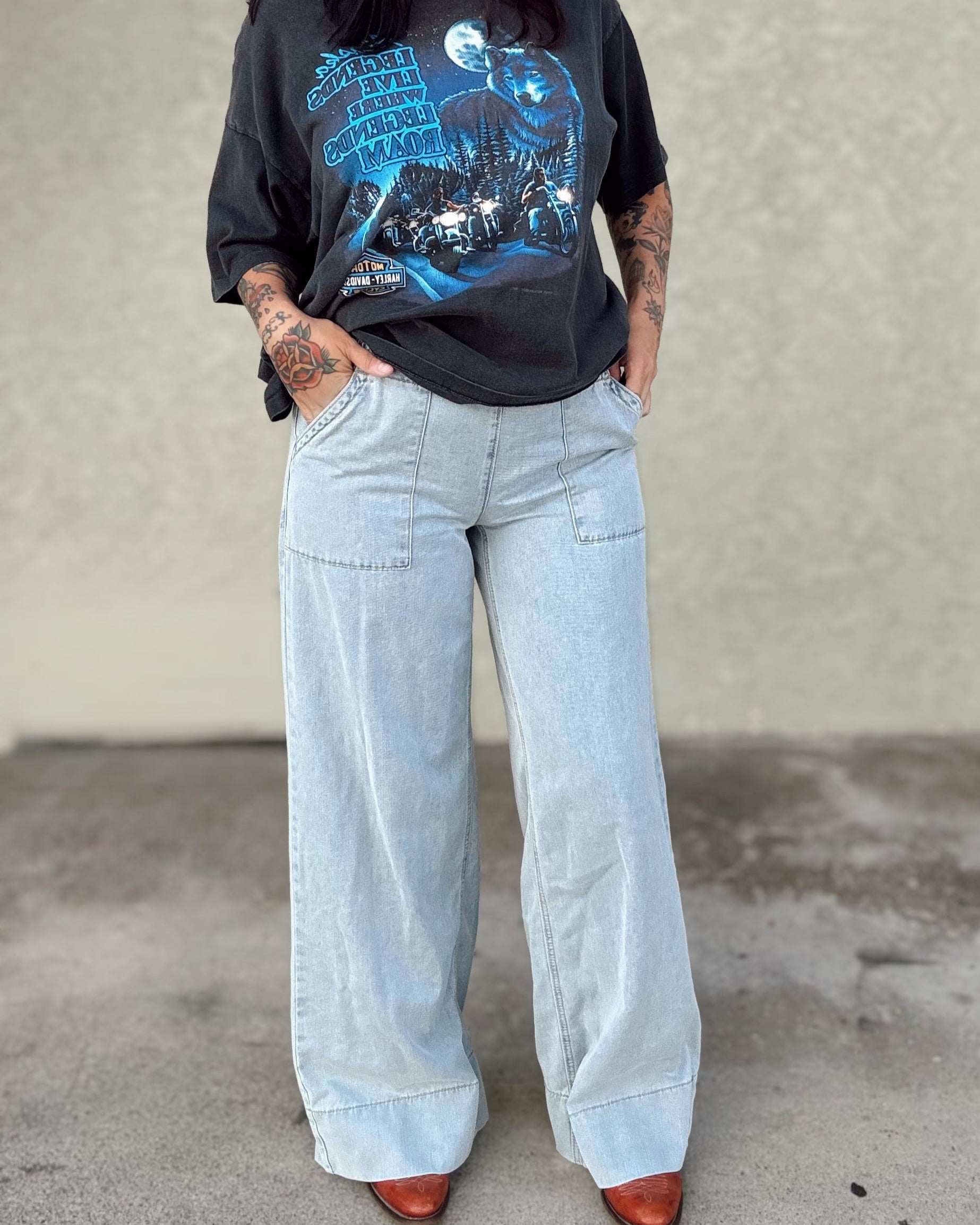 Wide Leg Relaxed Jeans